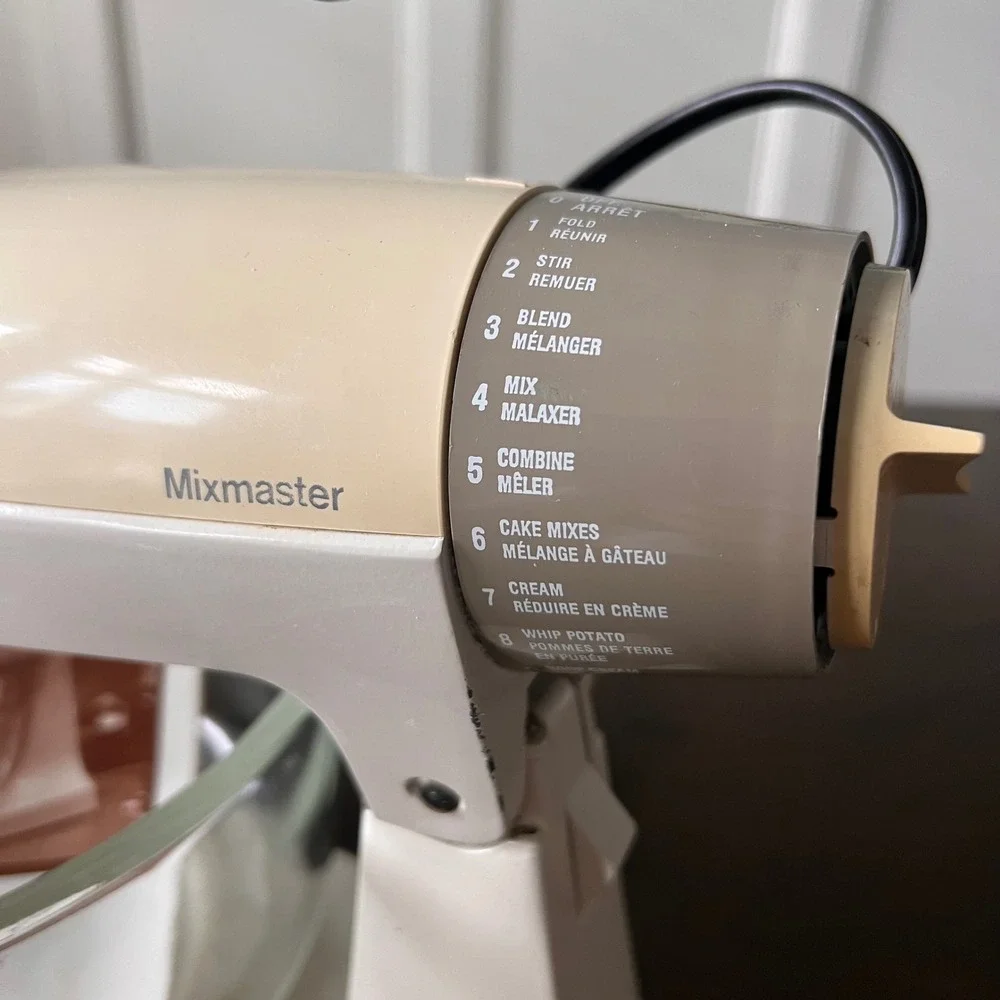 Sunbeam Mixmaster Stand Mixer Vintage Cream Grey with Glass Bowl and Manual